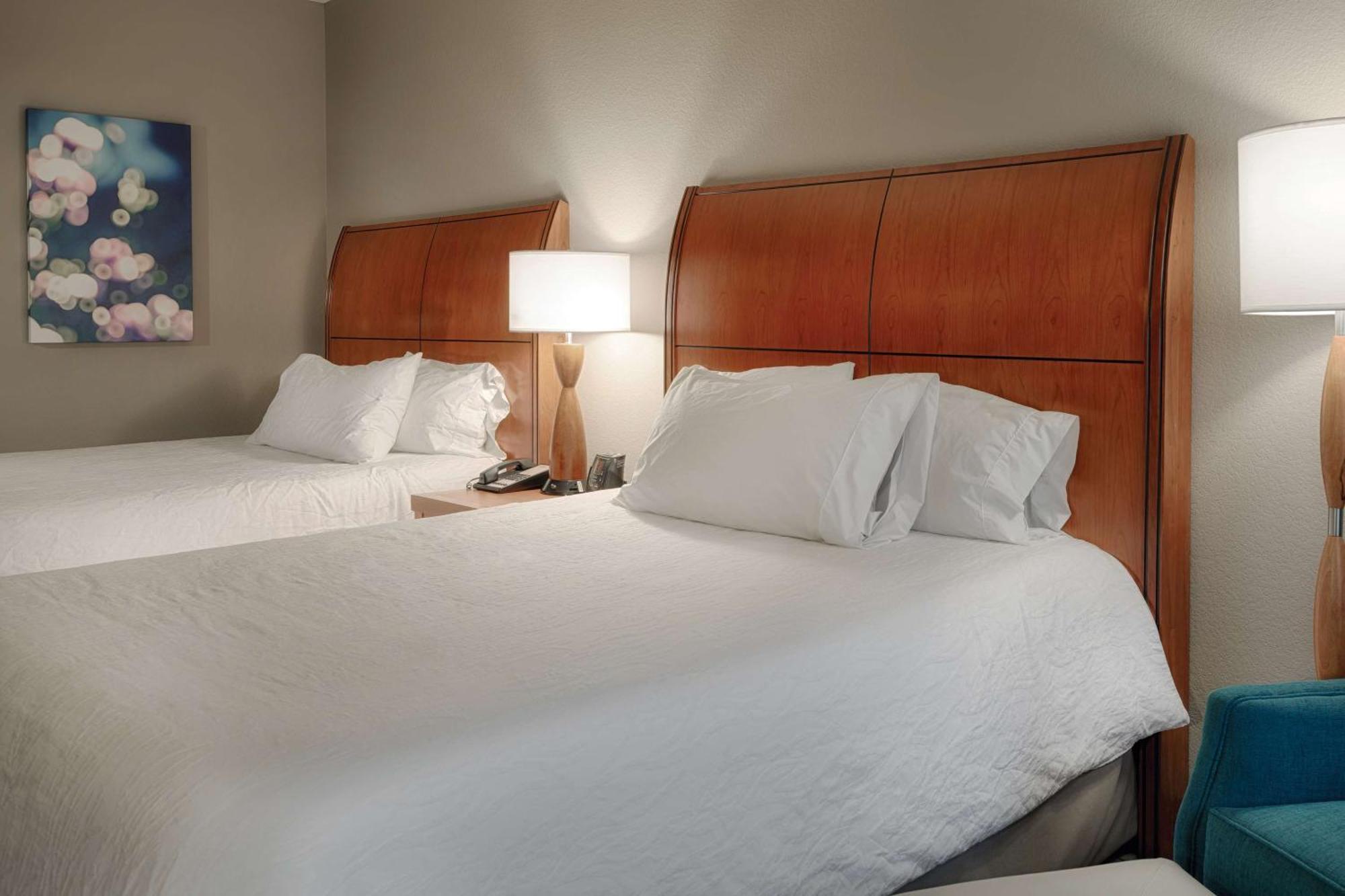 Hilton Garden Inn Cleveland/Твінсбург Екстер'єр фото