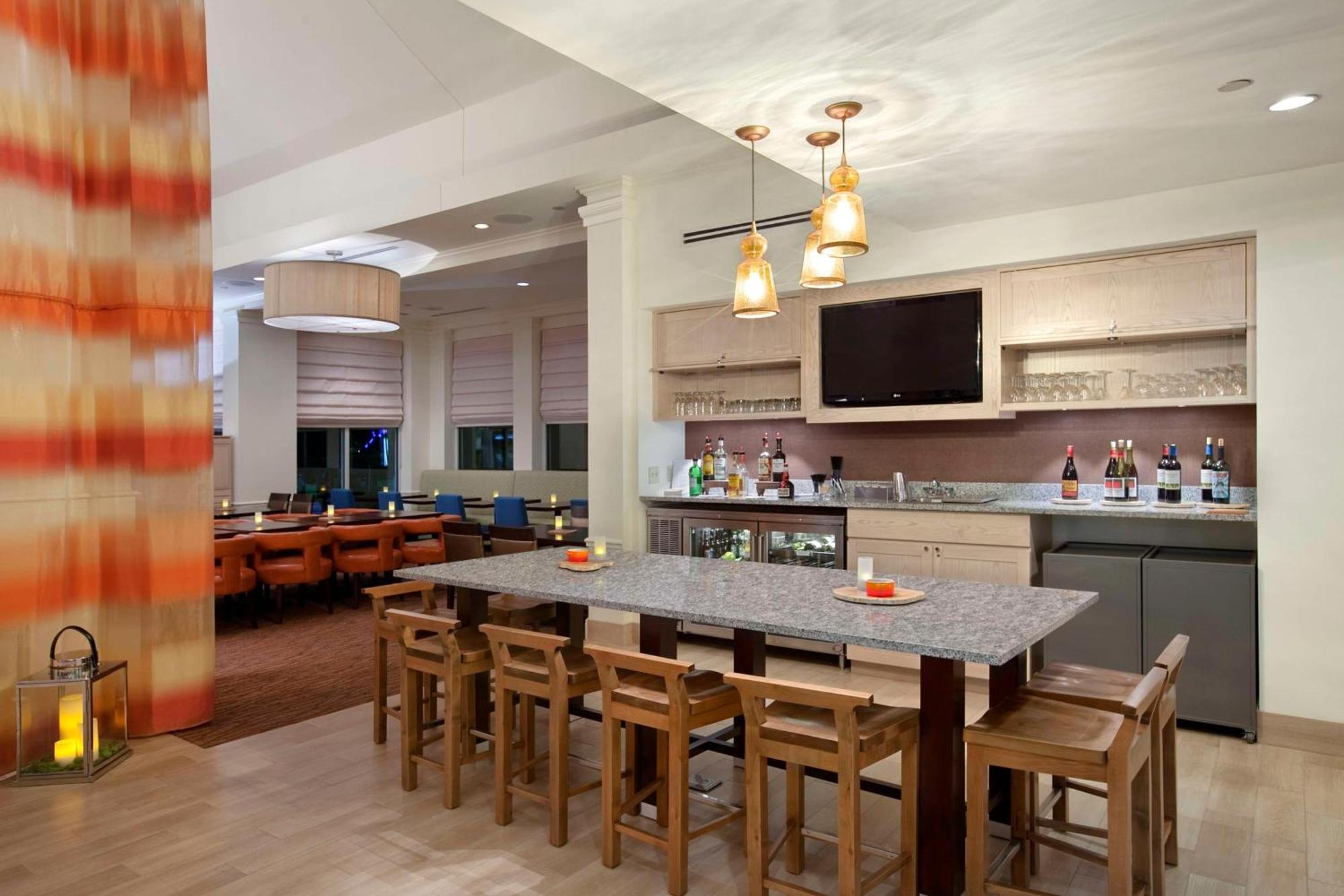 Hilton Garden Inn Cleveland/Твінсбург Екстер'єр фото