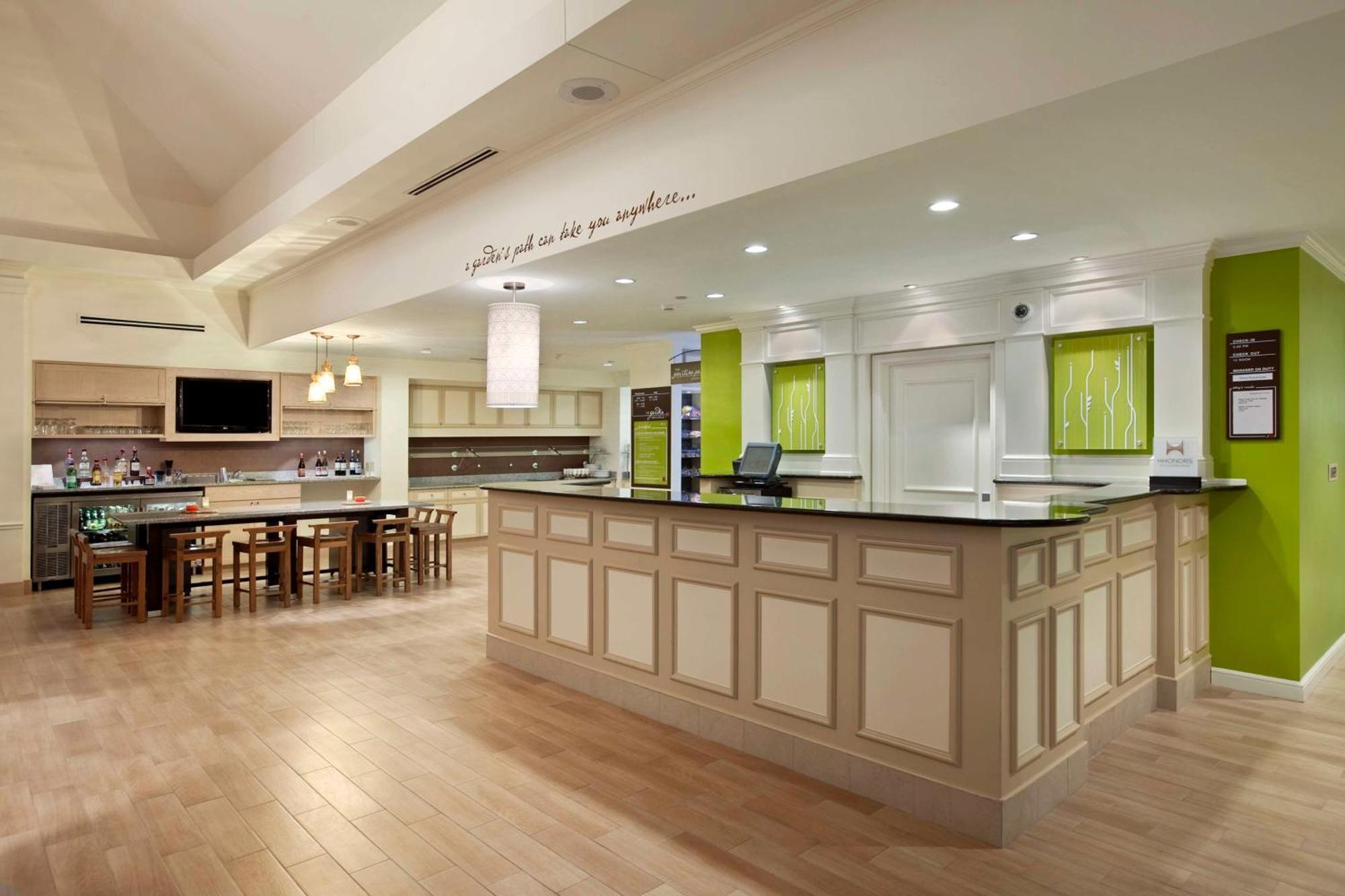 Hilton Garden Inn Cleveland/Твінсбург Екстер'єр фото