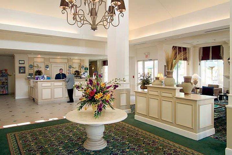 Hilton Garden Inn Cleveland/Твінсбург Екстер'єр фото